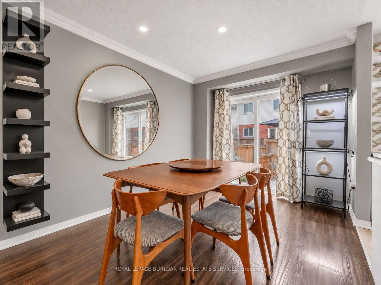 Photo of 65 - 710 SPRING GARDENS ROAD