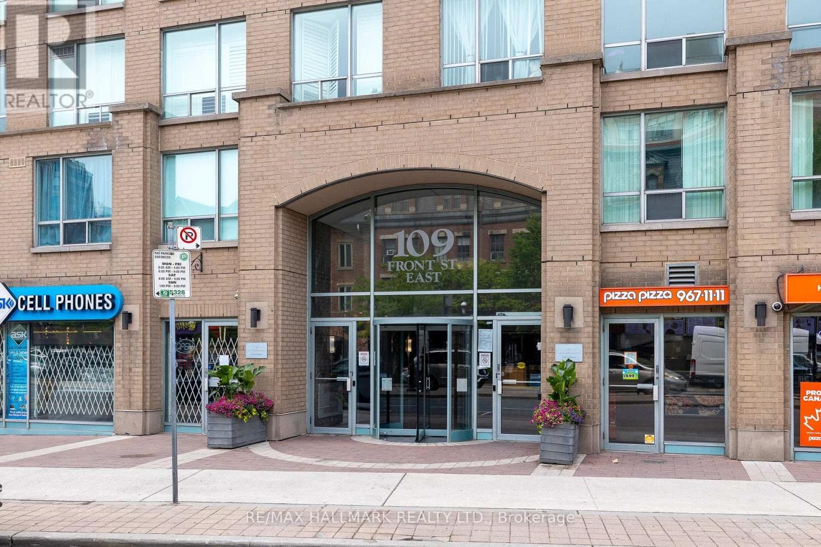 Photo of 528 - 109 FRONT STREET E
