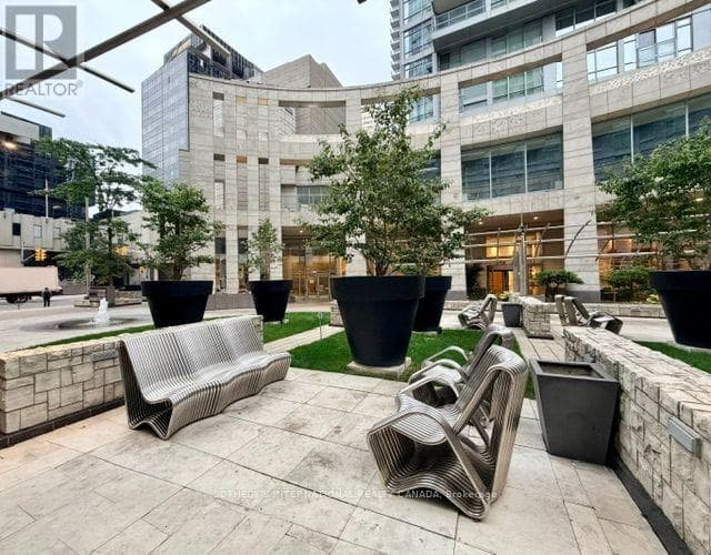 Photo of 3302 - 2181 YONGE STREET