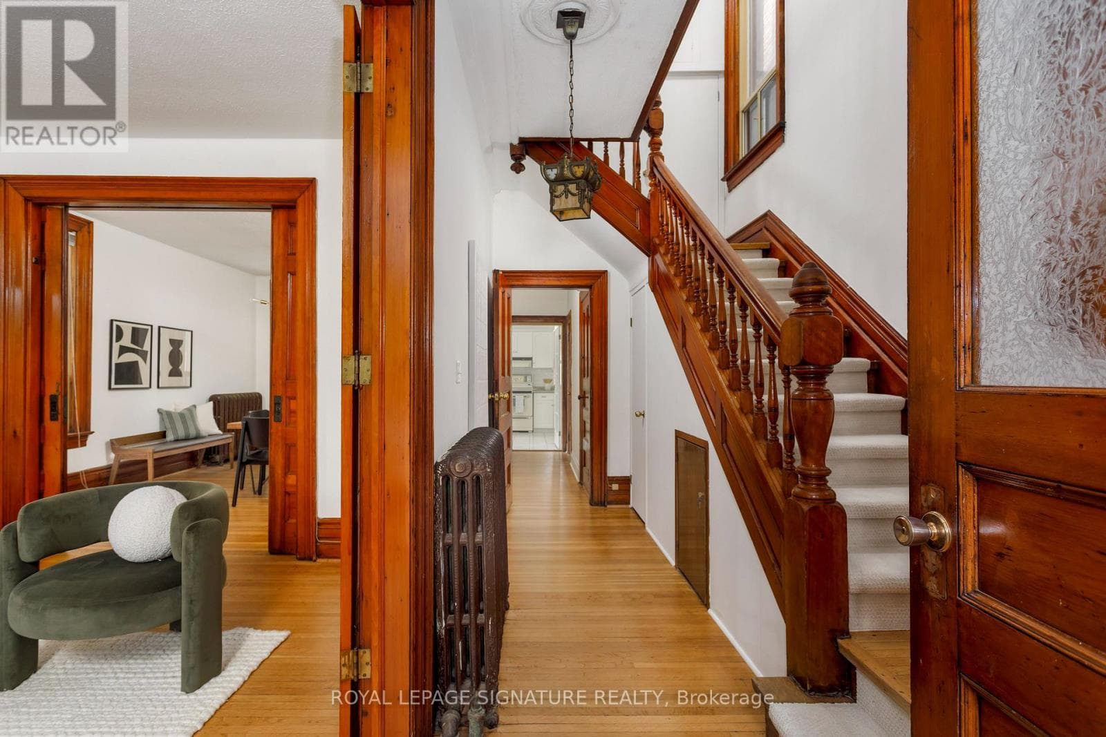Photo of 36 COWAN AVENUE