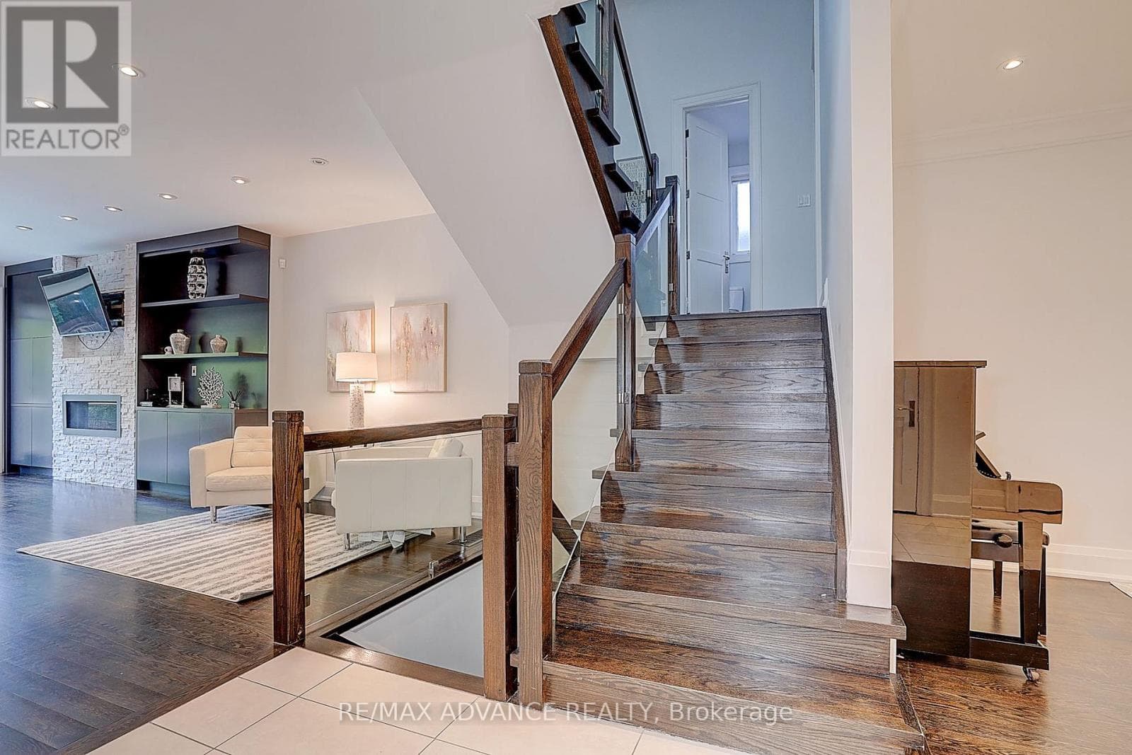 Photo of 218 CAMERON AVENUE