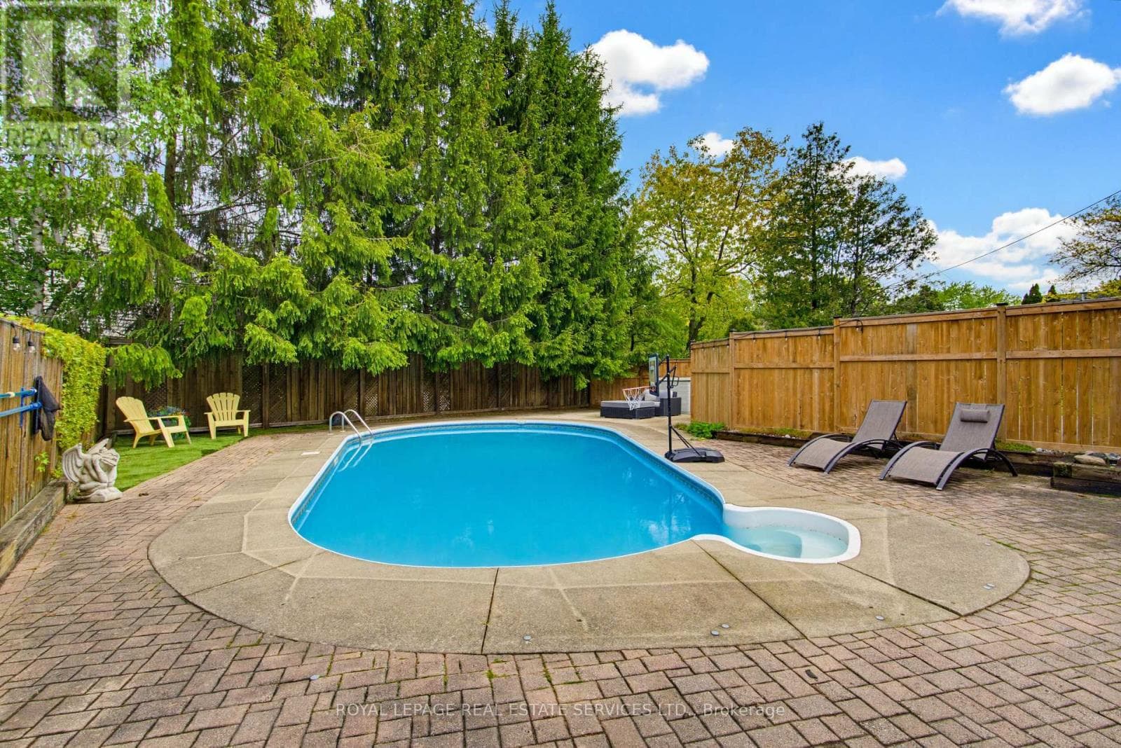 Photo of 1390 PEERLESS COURT