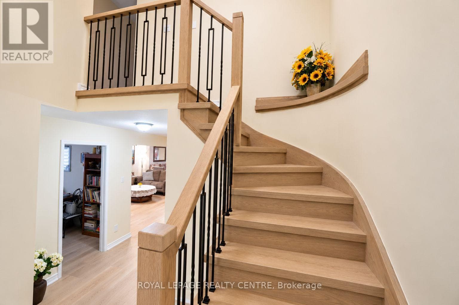 Photo of 4550 KETTLEBY COURT