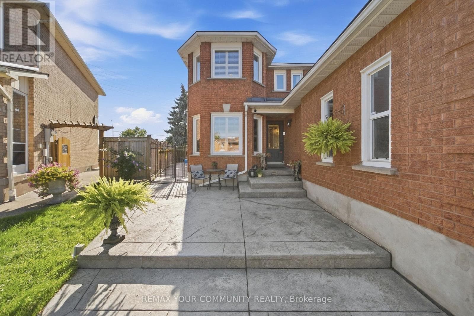 Photo of 44 CANDY CRESCENT W
