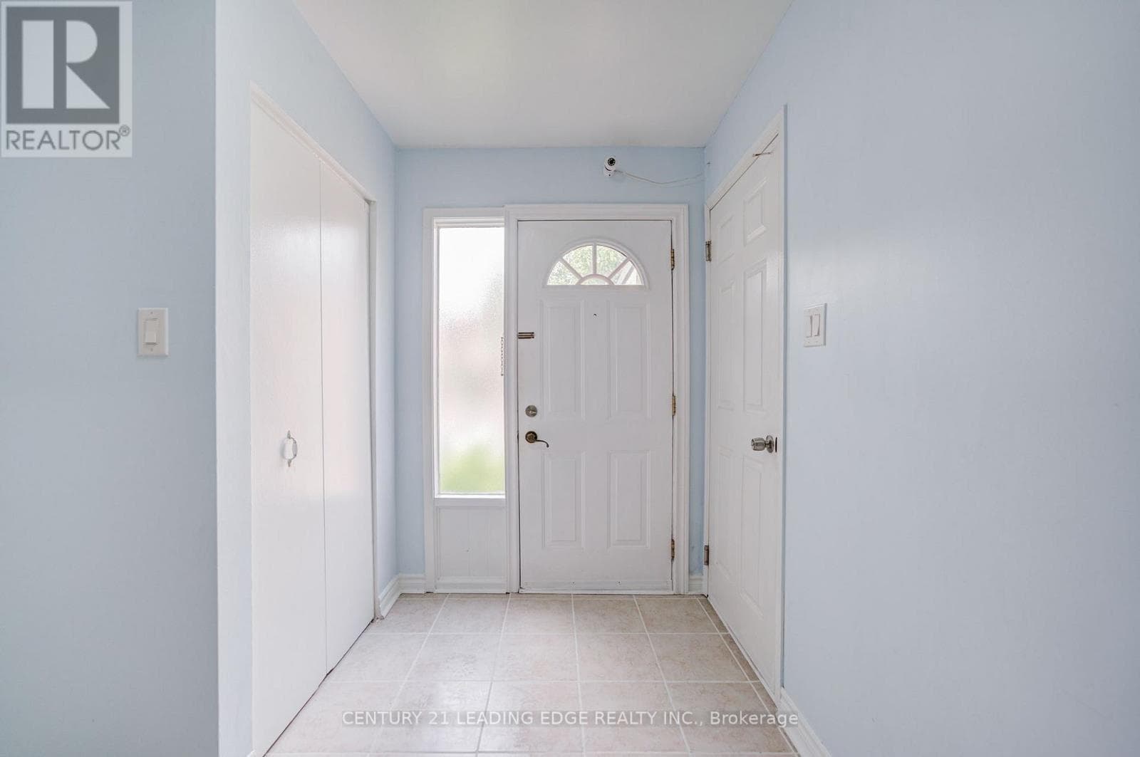 Photo of 285 - 268 FLEETWOOD CRESCENT