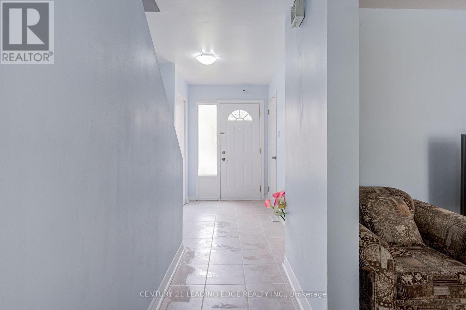 Photo of 285 - 268 FLEETWOOD CRESCENT