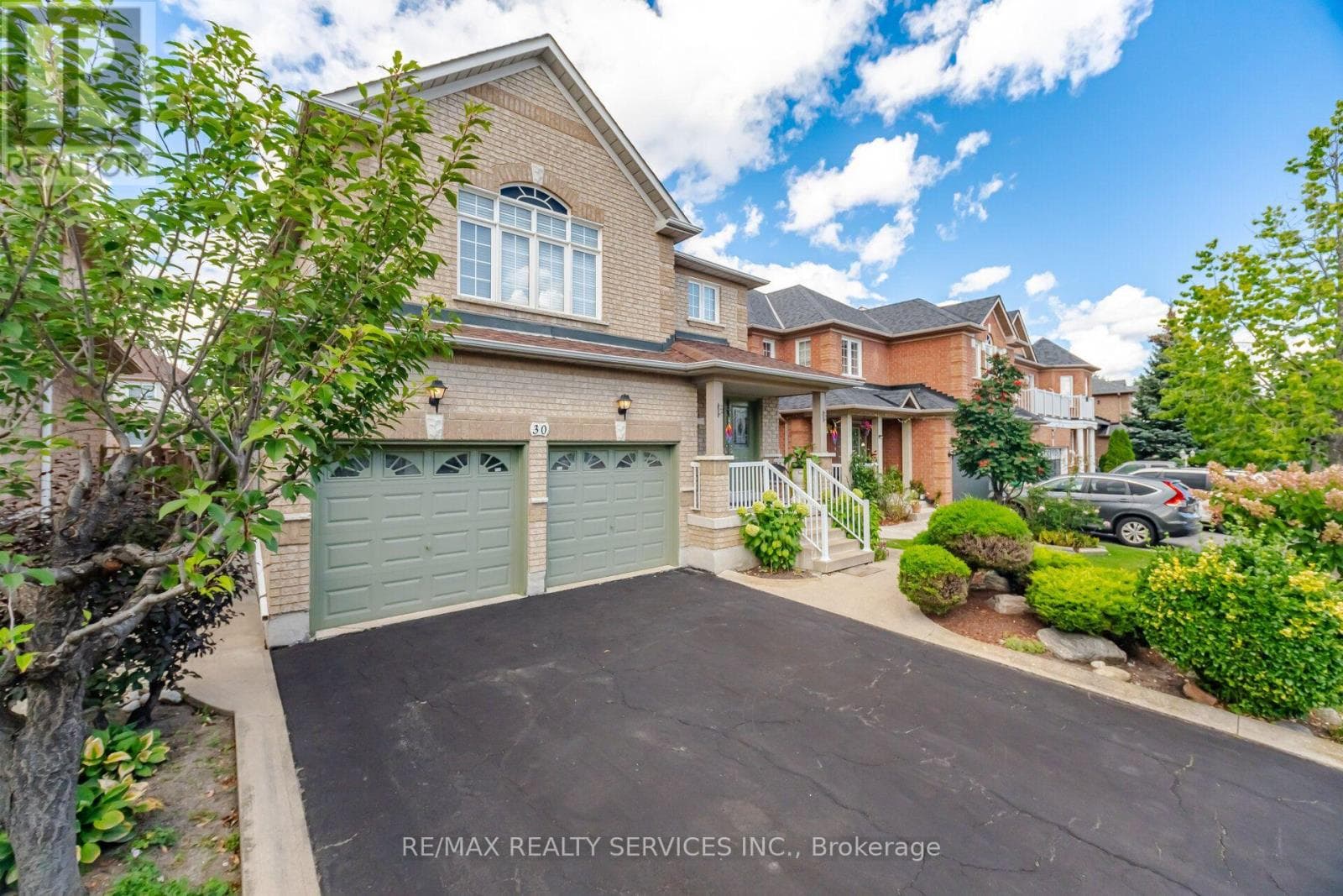 Photo of 30 MAPLE BEACH CRESCENT