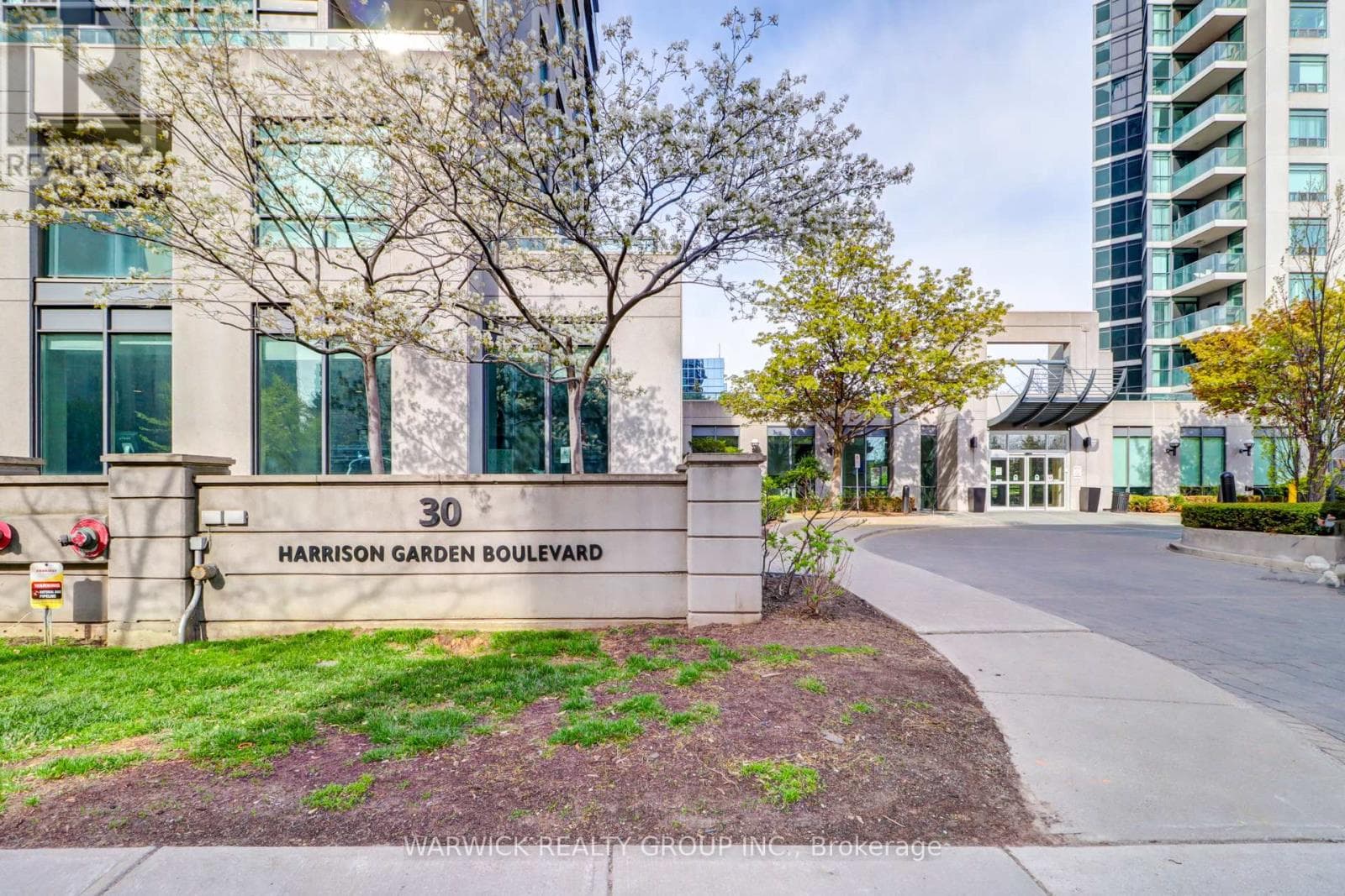 Photo of 903 - 30 HARRISON GARDEN BOULEVARD