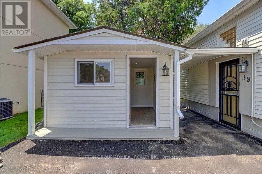 Photo of 38 FENWOOD HEIGHTS
