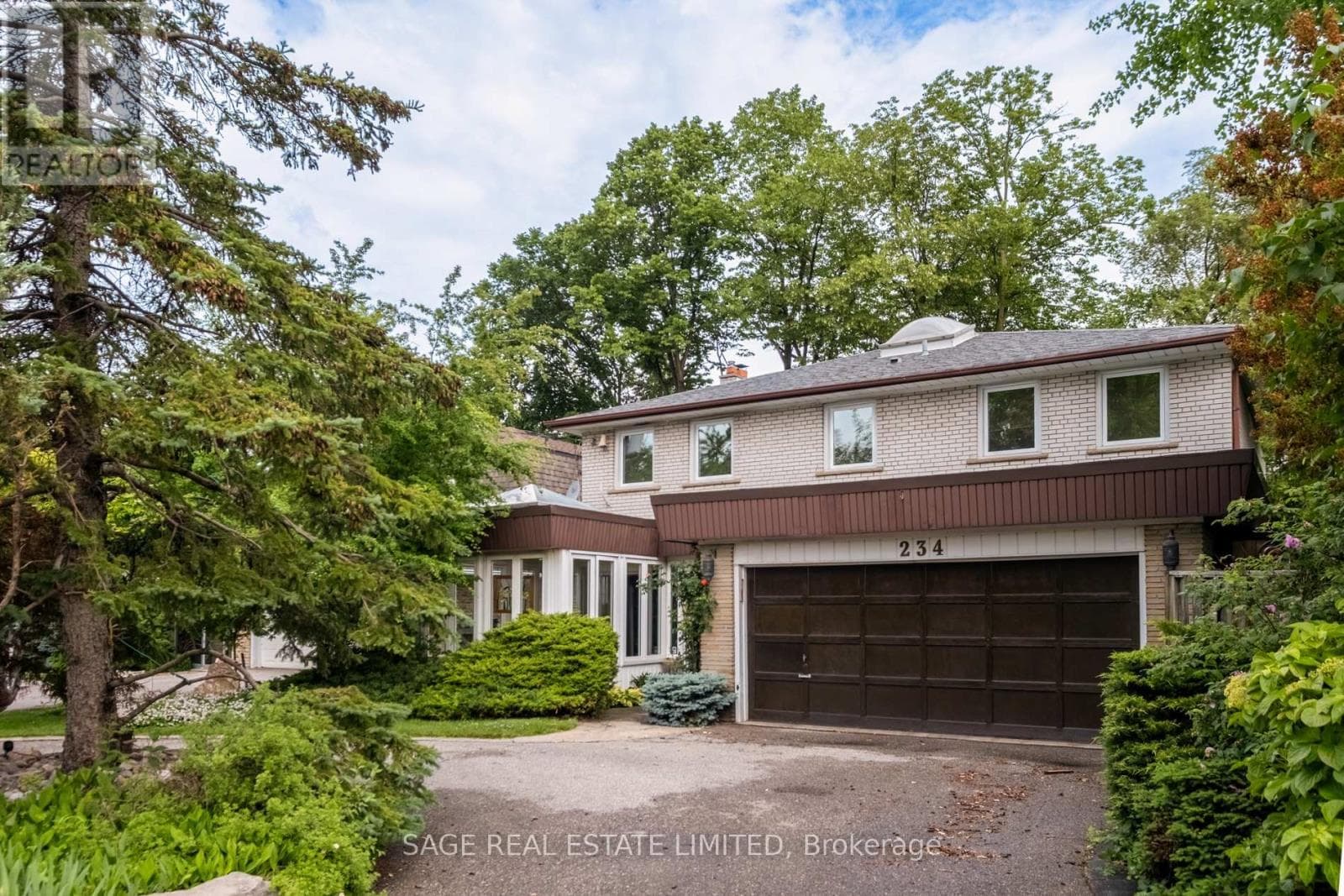 Photo of 234 YORK MILLS ROAD
