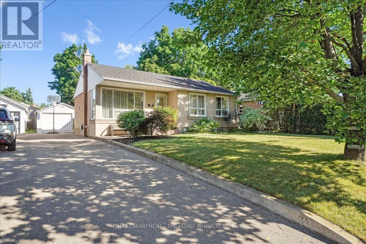 Photo of 375 MOUNTAINVIEW DRIVE