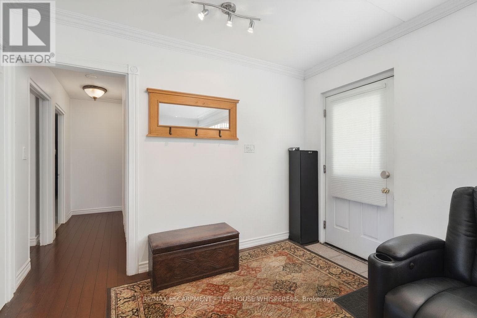 Photo of 375 MOUNTAINVIEW DRIVE