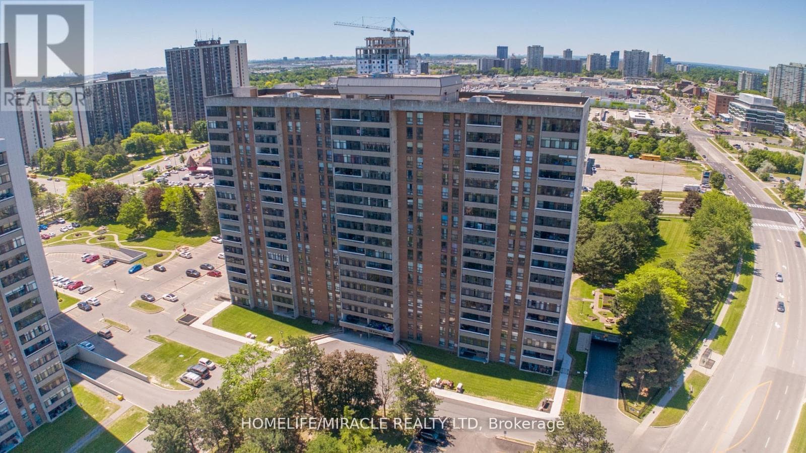 Photo of 907 - 15 KENSINGTON ROAD