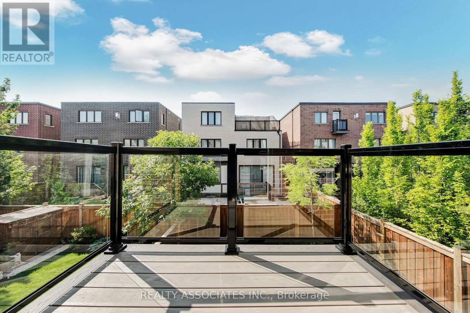 Photo of 17 VAUDEVILLE DRIVE