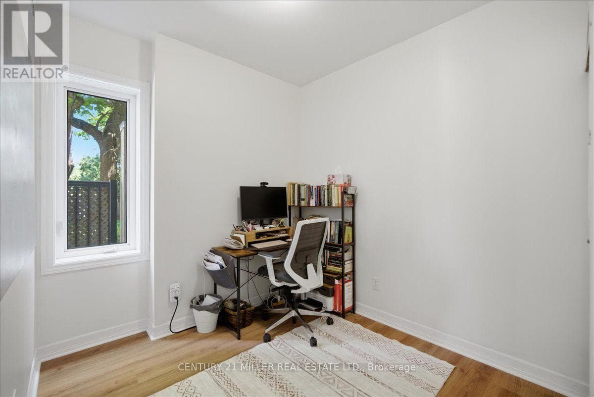 Photo of 102 - 70 STEWART STREET