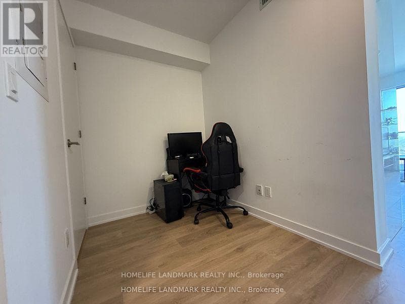 Photo of 2208 - 501 YONGE STREET
