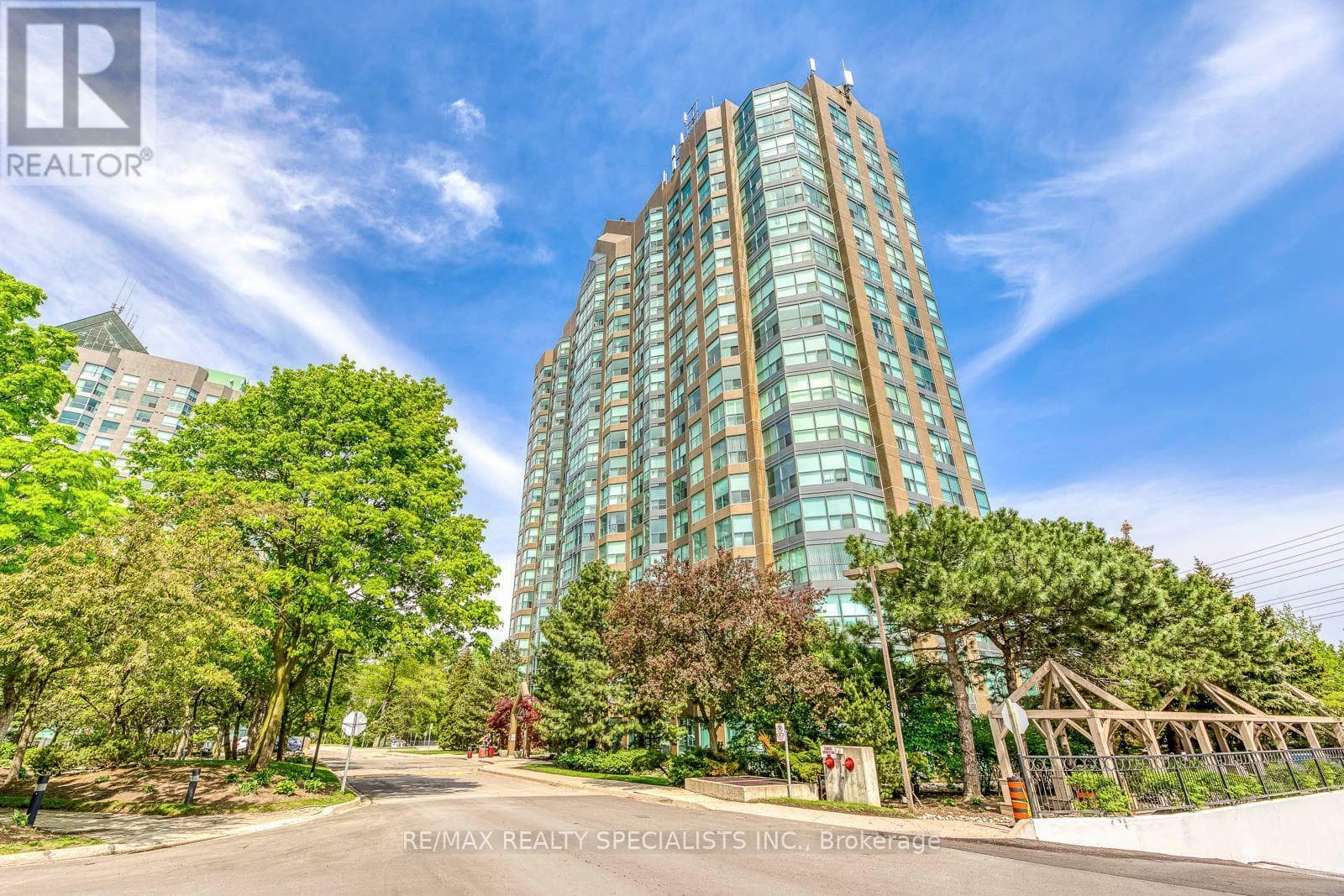 Photo of 1605 - 2177 BURNHAMTHORPE ROAD W