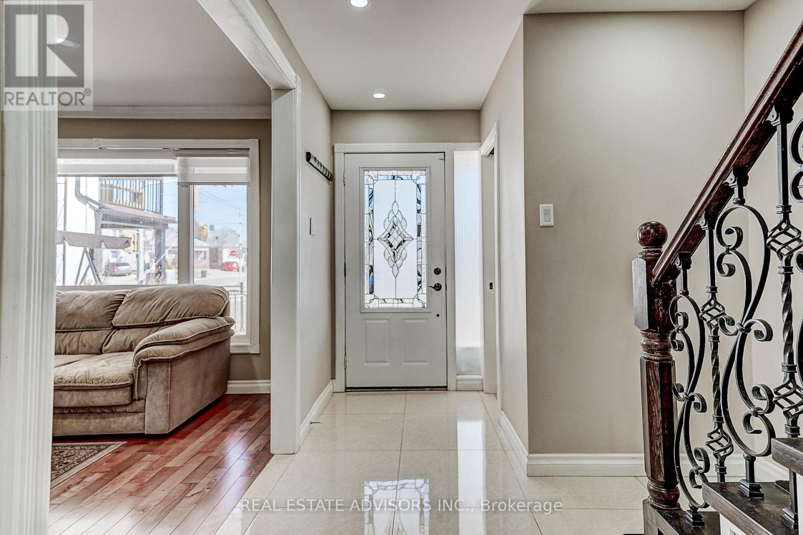 Photo of 1228 JANE STREET N