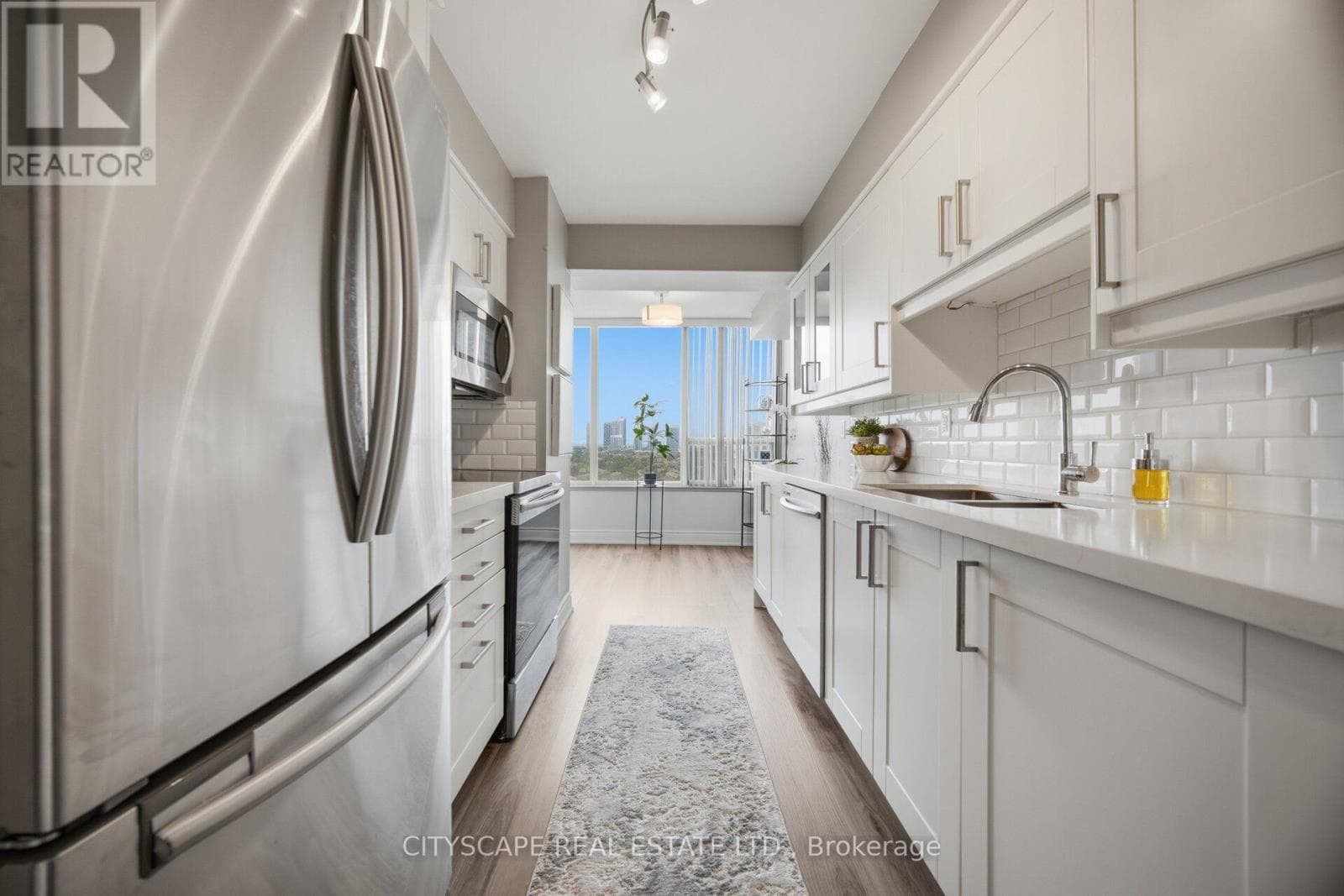 Photo of 1105 - 700 CONSTELLATION DRIVE