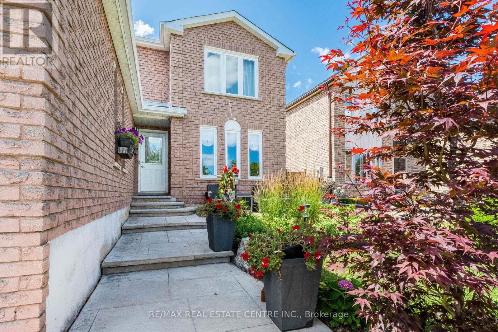Photo of 1571 MEADOWFIELD CRESCENT