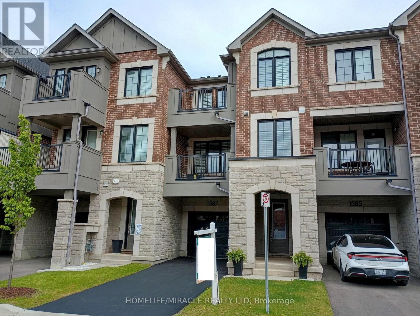 Photo of 1587 MOIRA CRESCENT