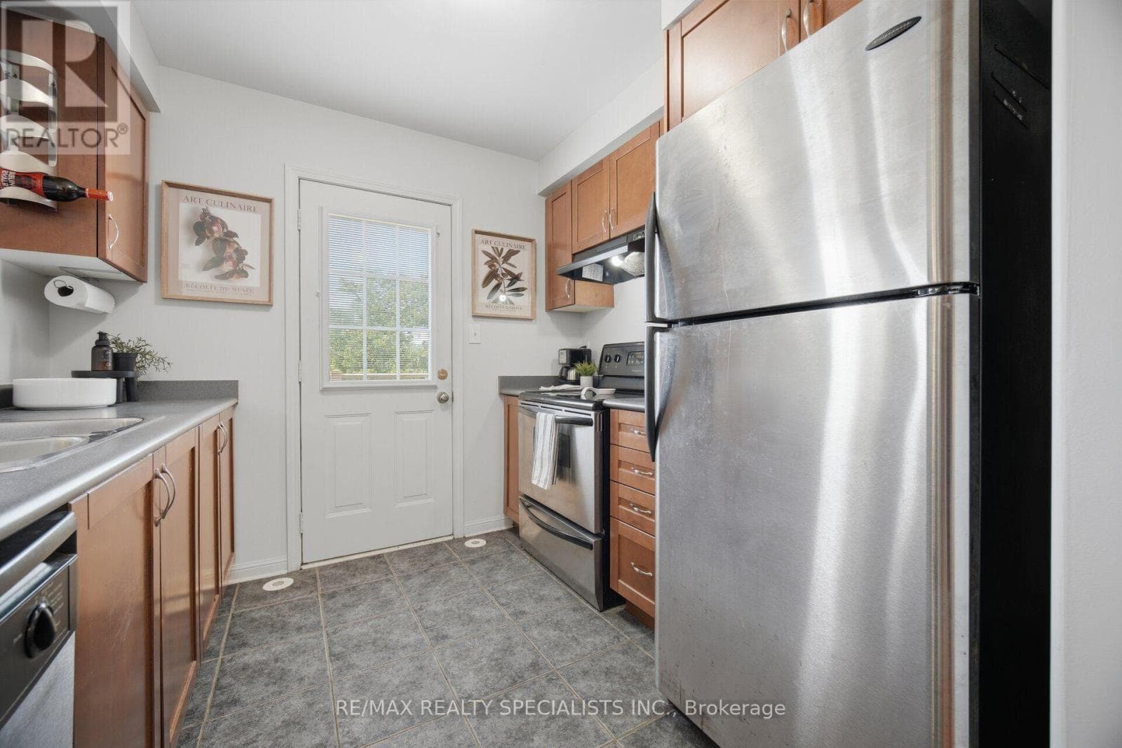Photo of 1170 BARNARD DRIVE