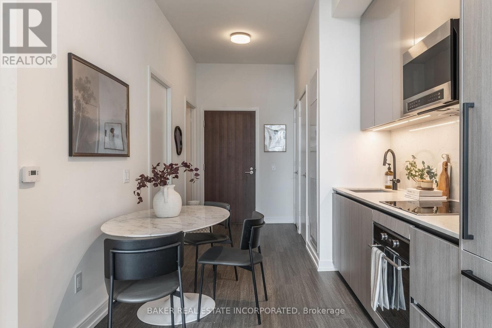Photo of 611 - 425 FRONT STREET E