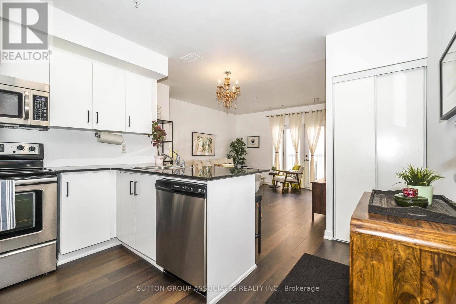 Photo of PH7 - 539 JARVIS STREET