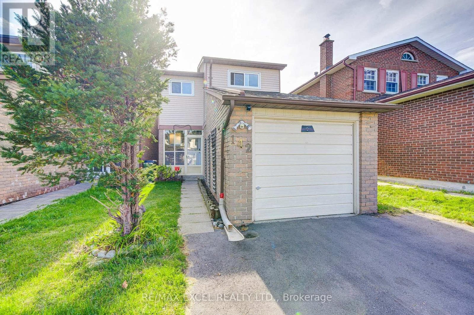 Photo of 142 SHADY HOLLOW DRIVE