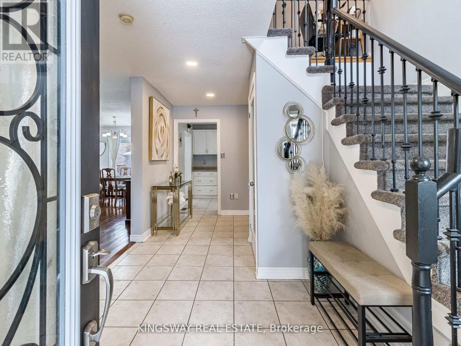 Photo of 570 ENFIELD ROAD