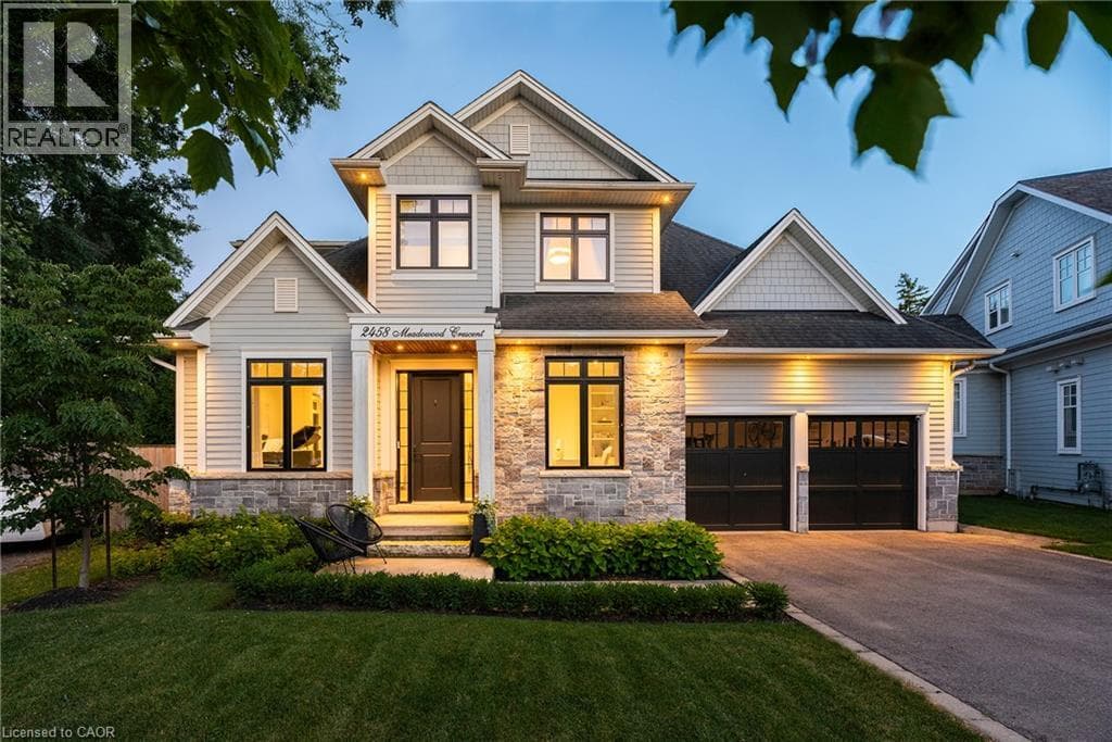Photo of 2458 MEADOWOOD Crescent