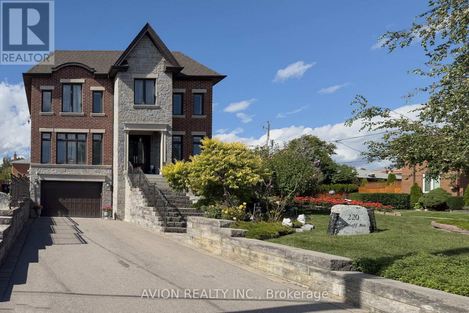 Photo of 220 FALSTAFF AVENUE