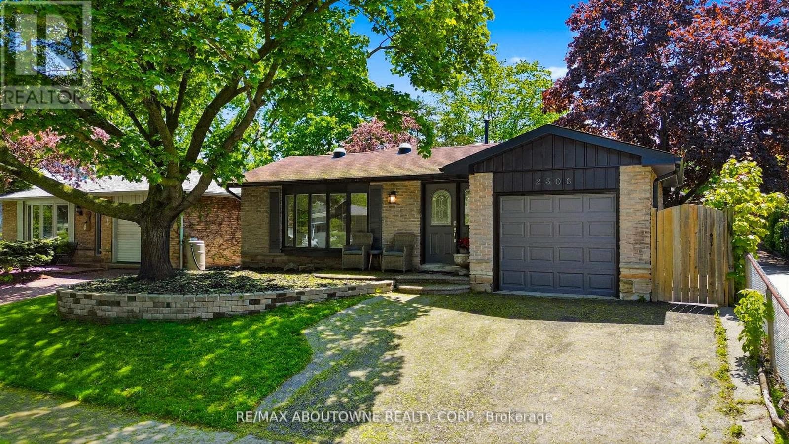 Photo of 2306 DEVON ROAD