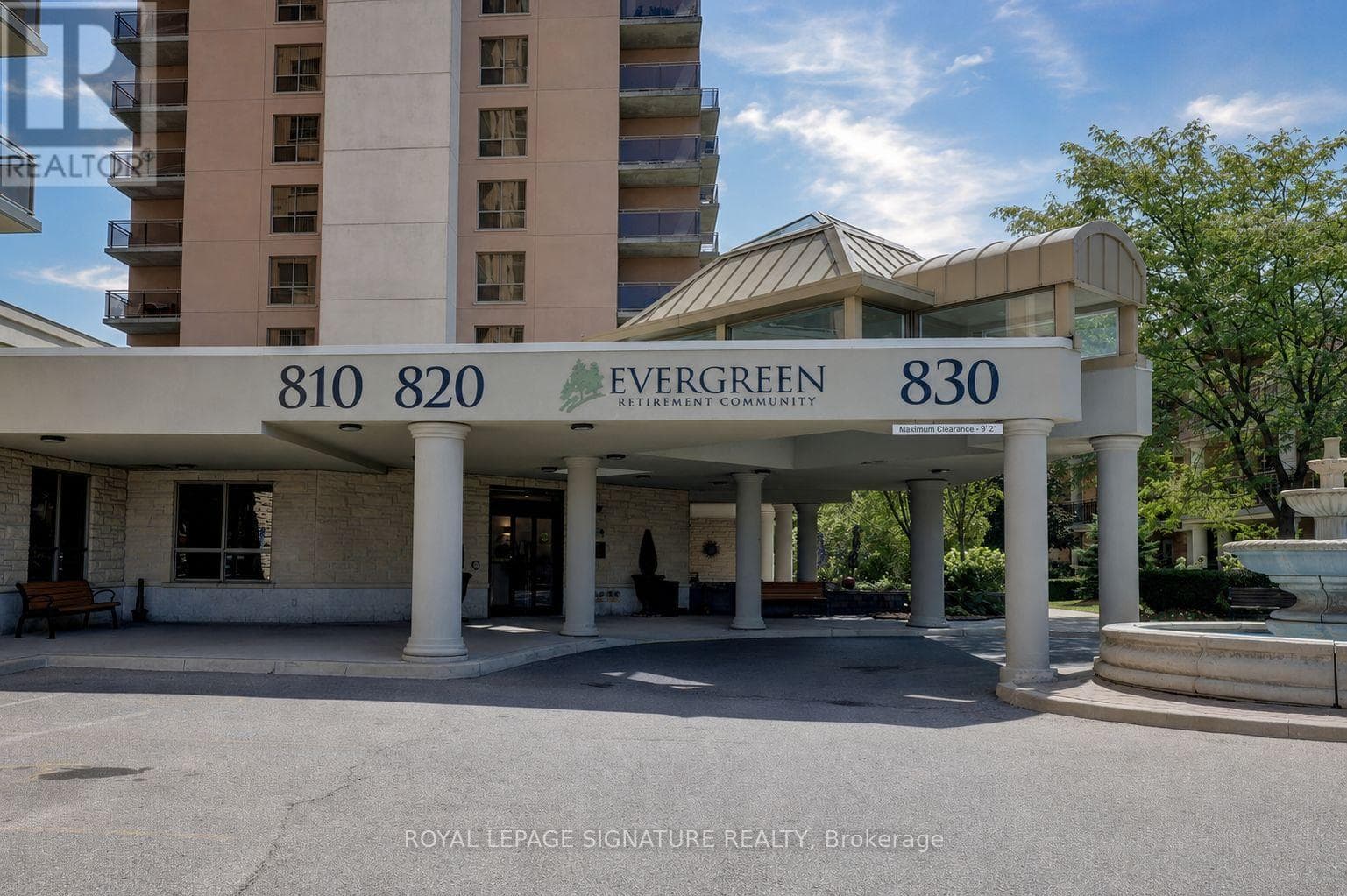 Photo of 1003 - 810 SCOLLARD COURT