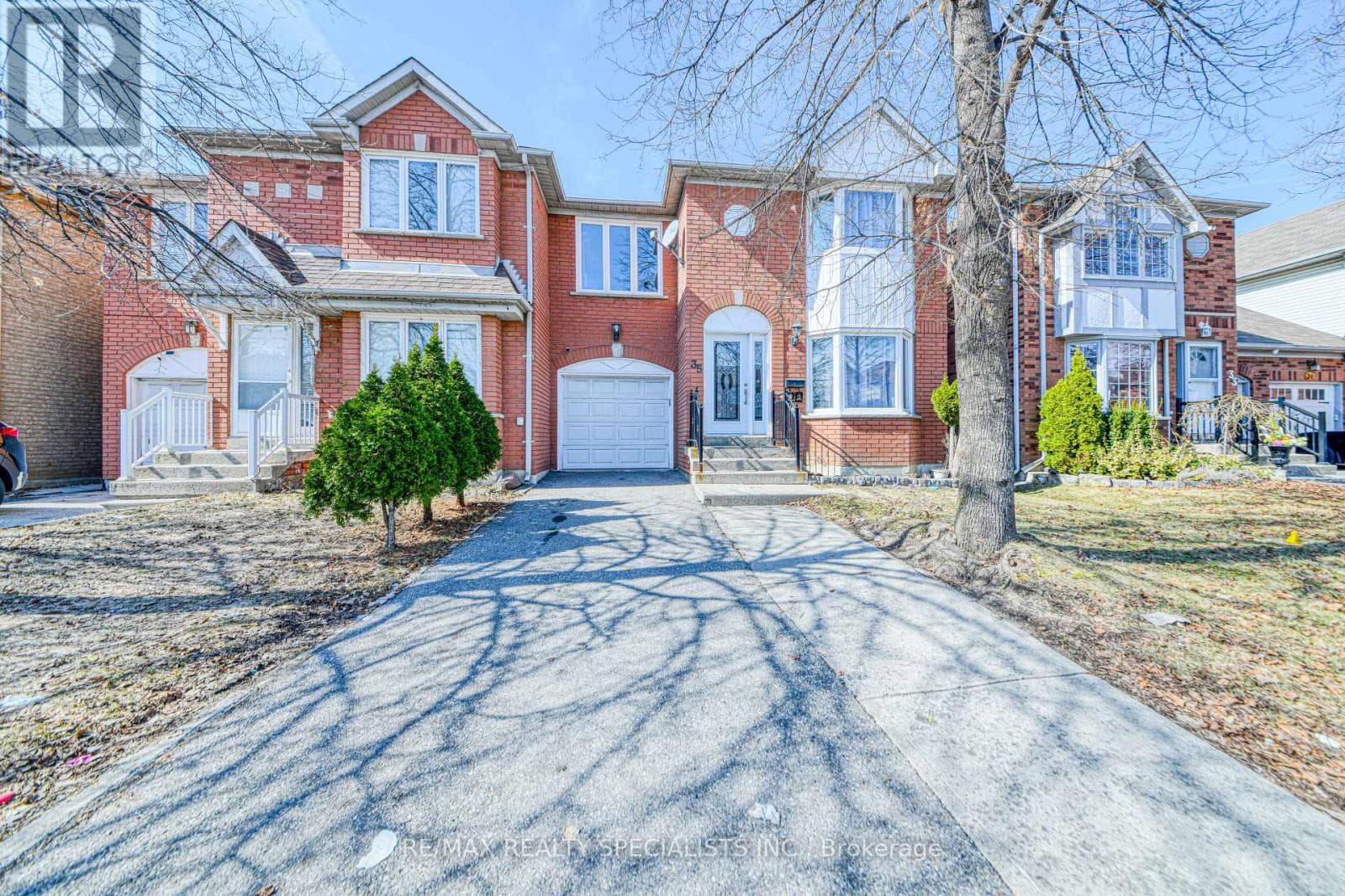 Photo of 35 SOFTNEEDLE AVENUE