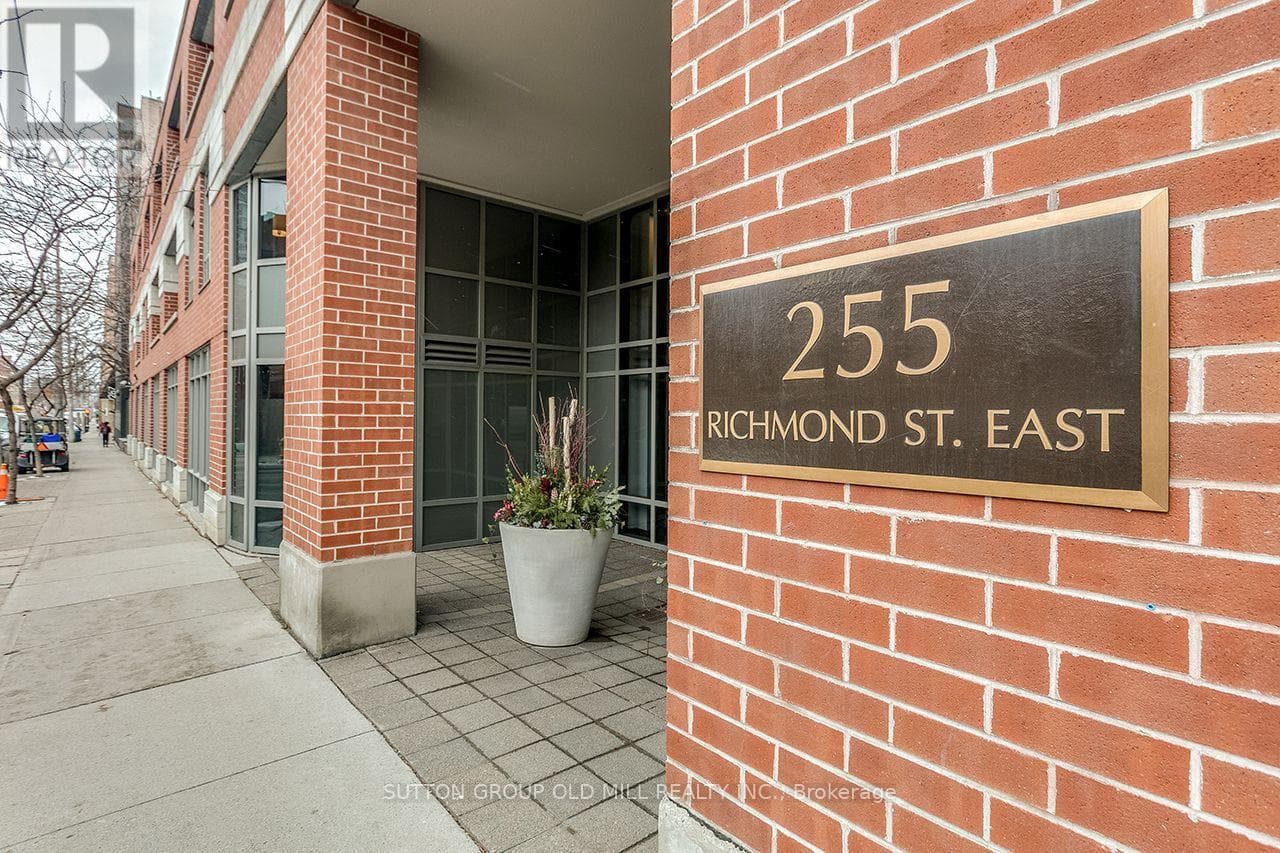 Photo of PH2 - 255 RICHMOND STREET E