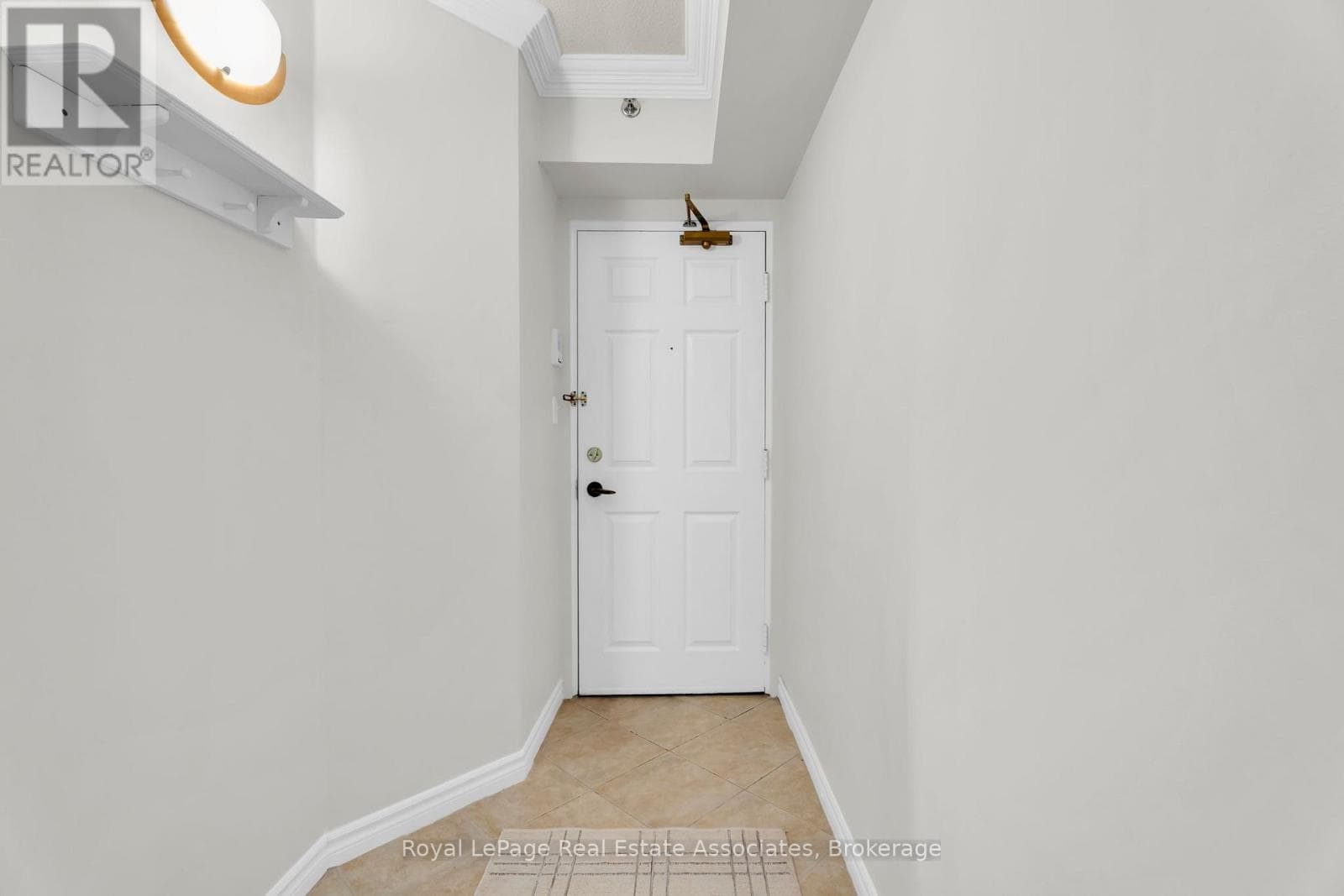 Photo of 311 - 4003 KILMER DRIVE