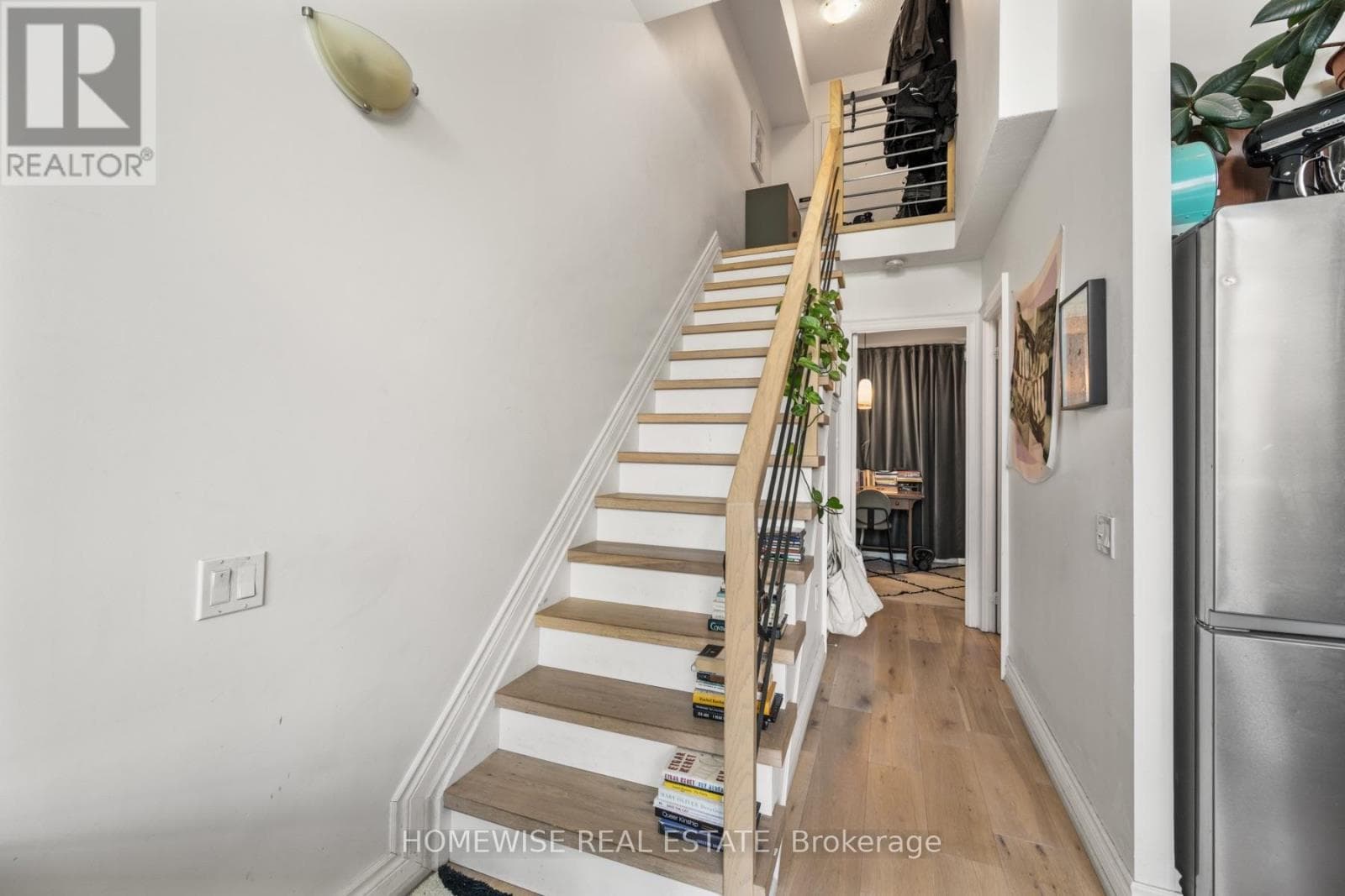 Photo of 410 - 437 RONCESVALLES AVENUE