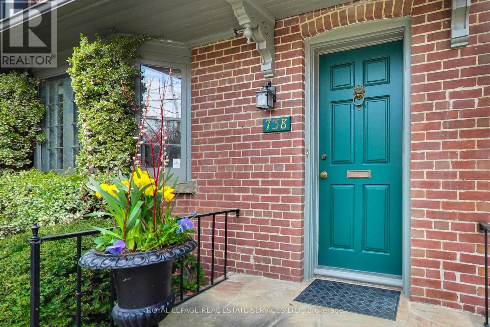 Photo of 738 HURON STREET