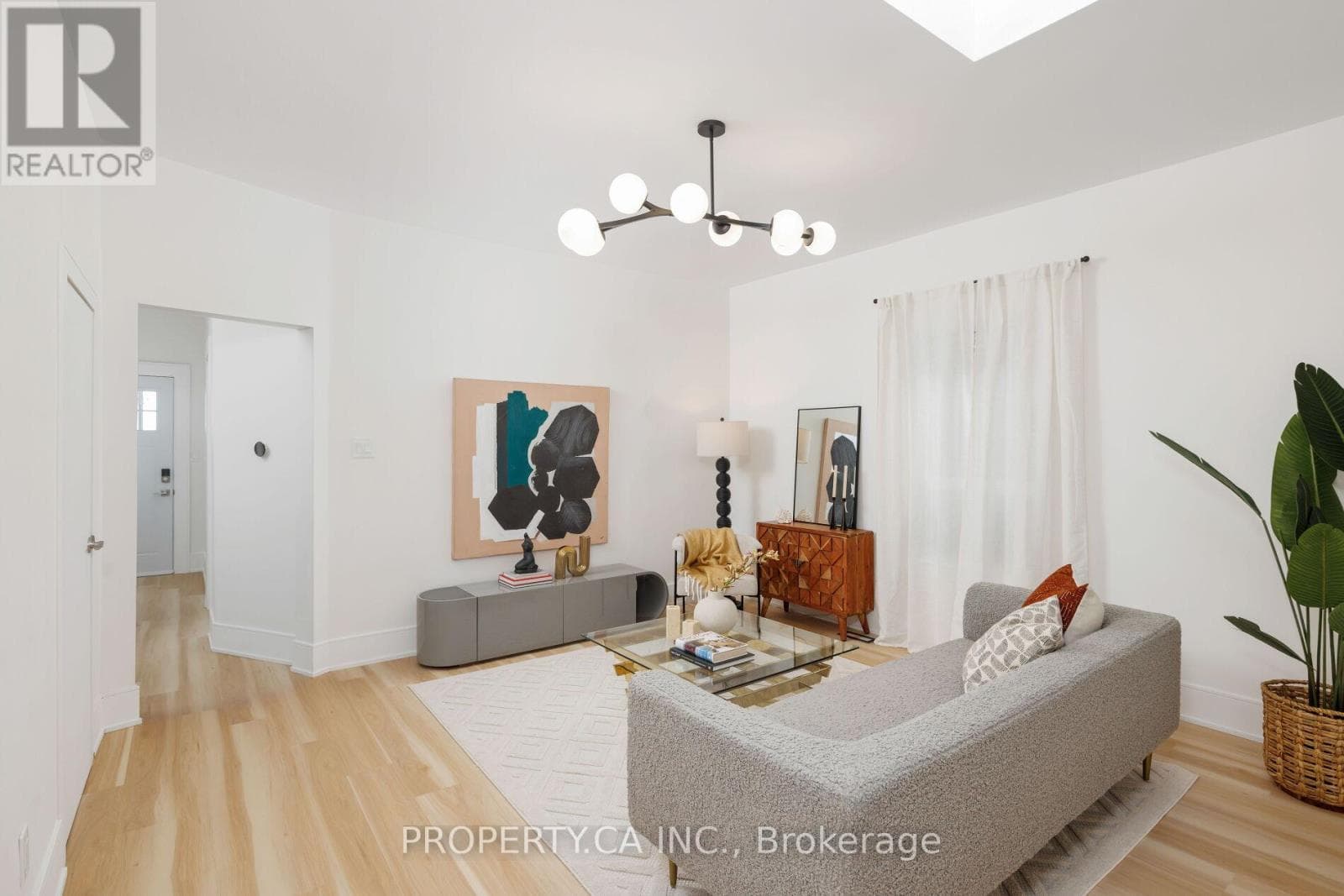 Photo of 332 WOODFIELD ROAD