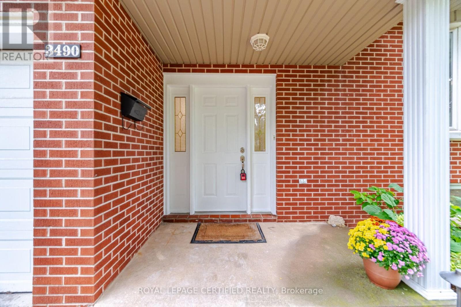 Photo of 3490 REXWAY DRIVE