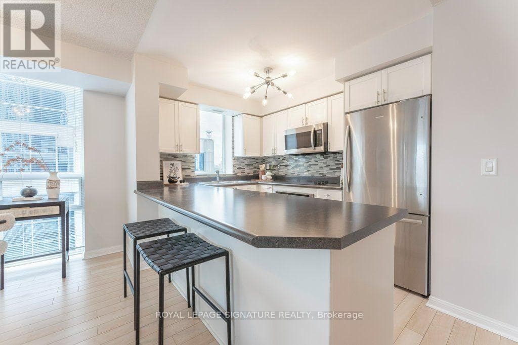 Photo of 1013 - 18 STAFFORD STREET