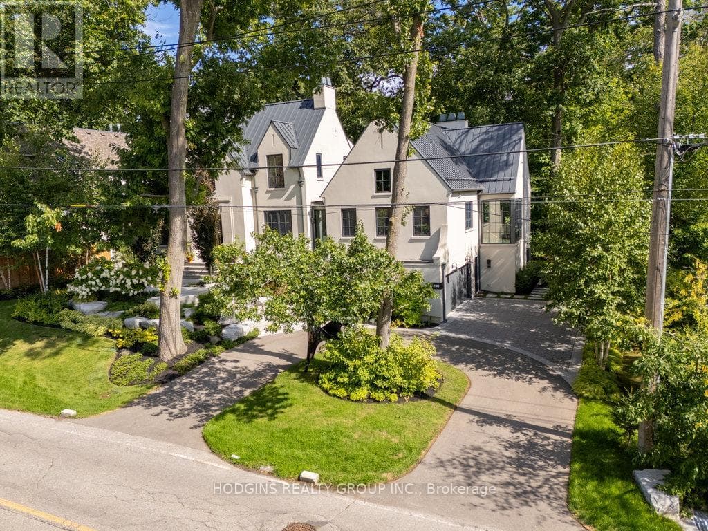 Photo of 238 MINEOLA ROAD W