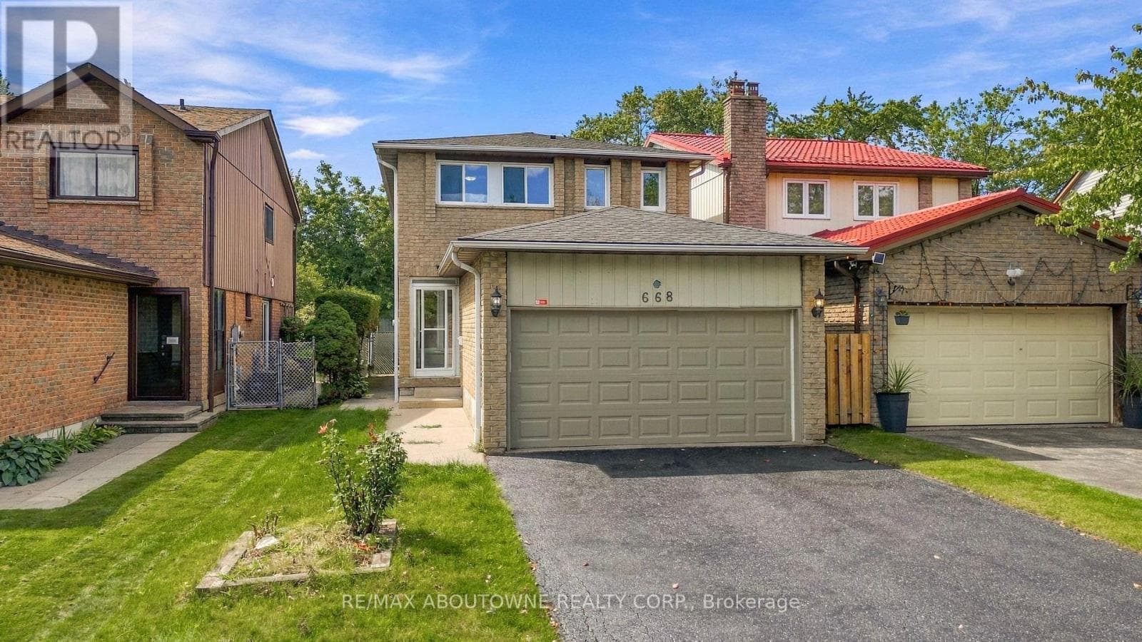 Photo of 668 GREYCEDAR CRESCENT