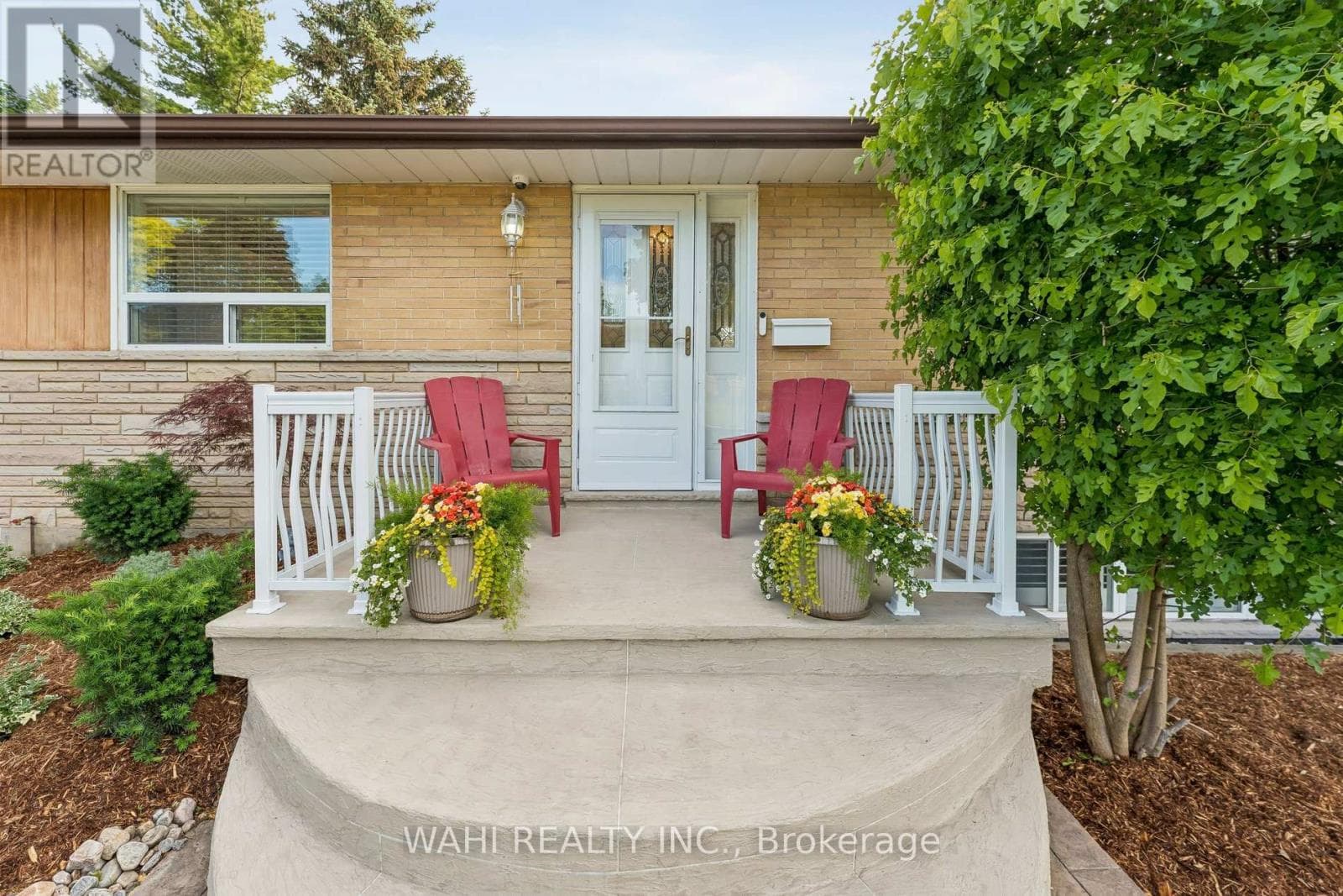 Photo of 39 NANWOOD DRIVE