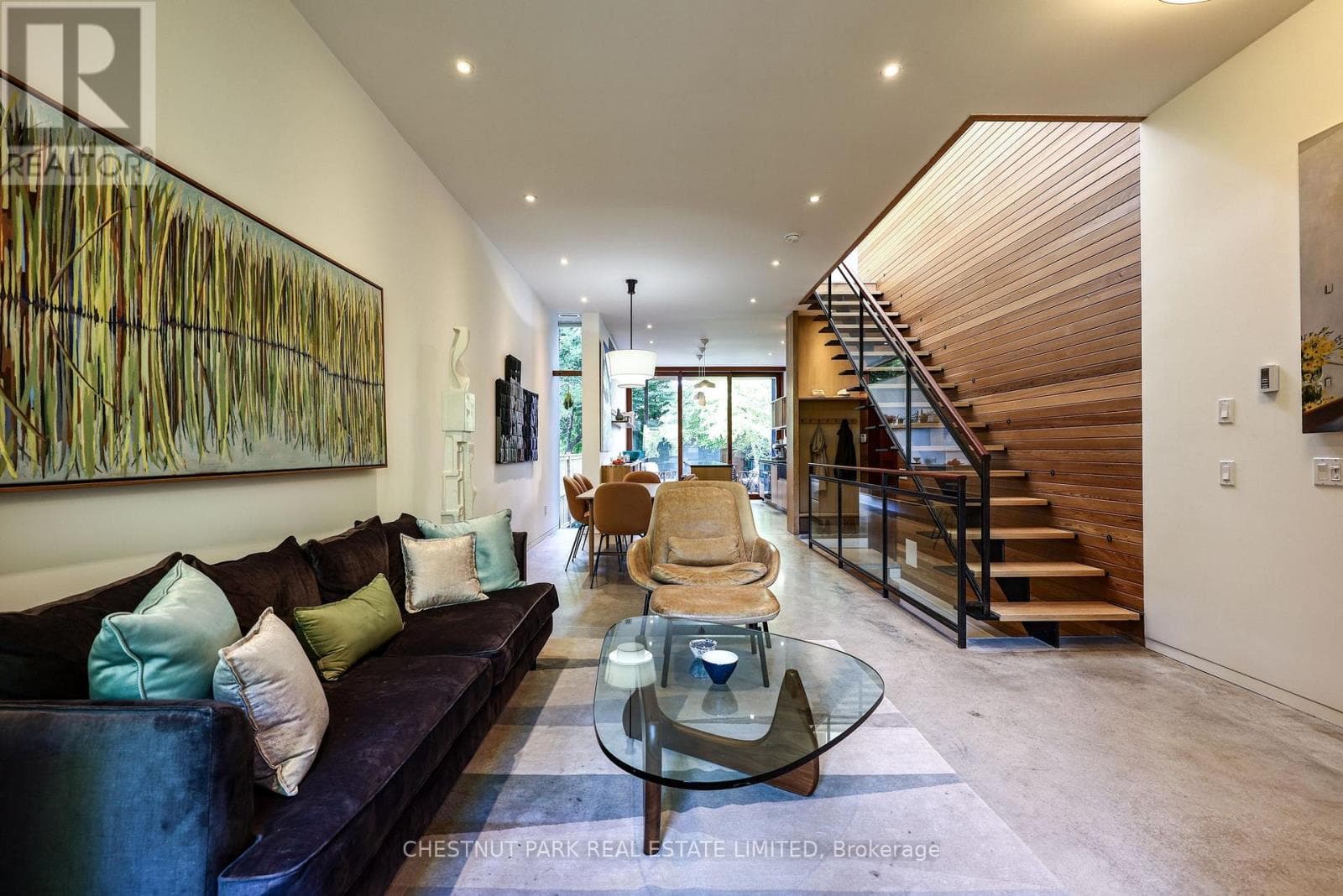 Photo of 924 MANNING AVENUE