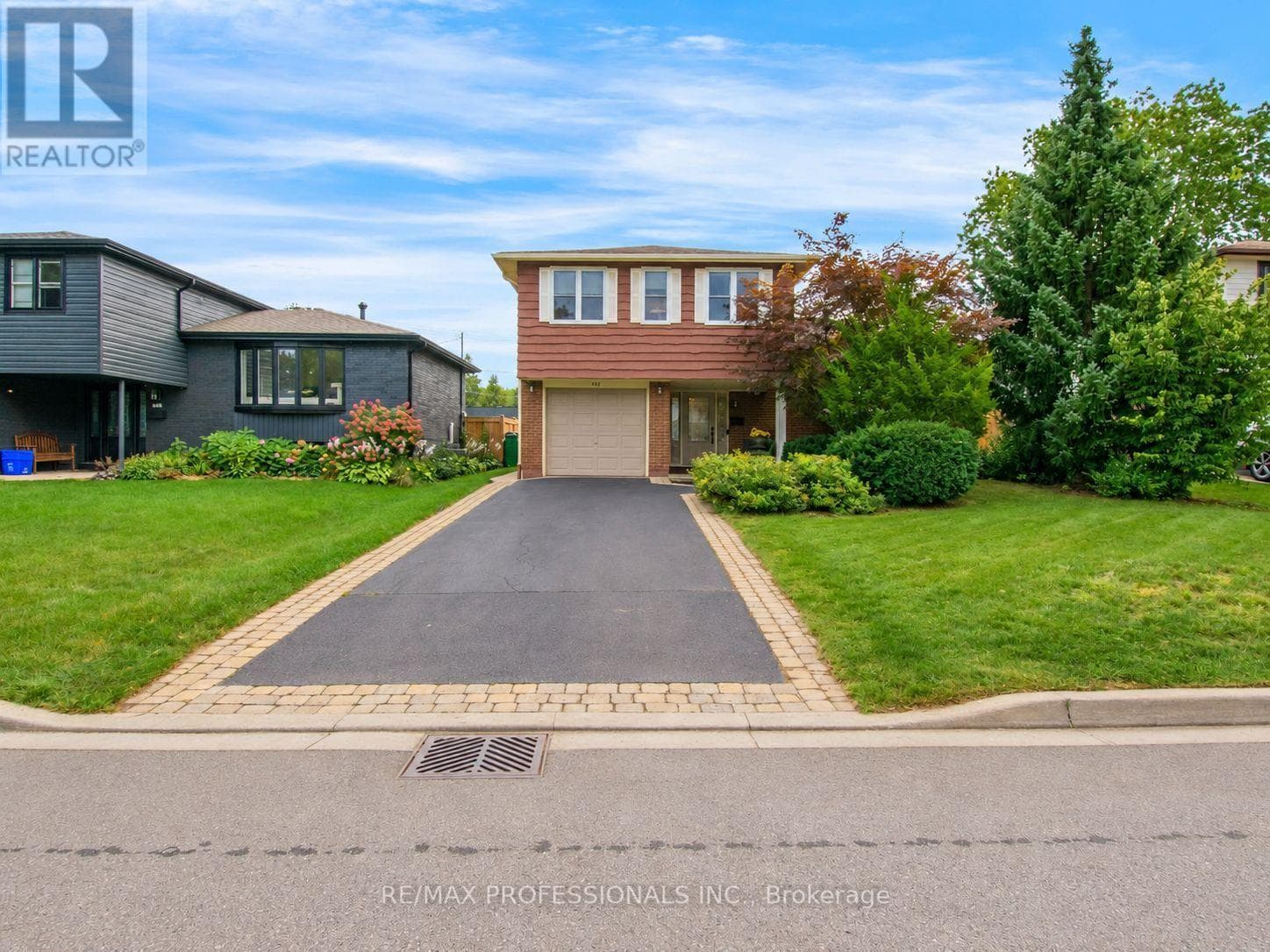 Photo of 652 MEADOW LANE