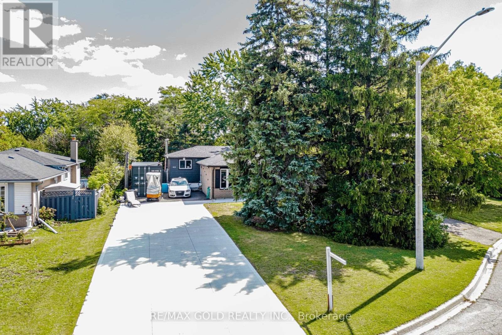Photo of 44 DELORAINE DRIVE
