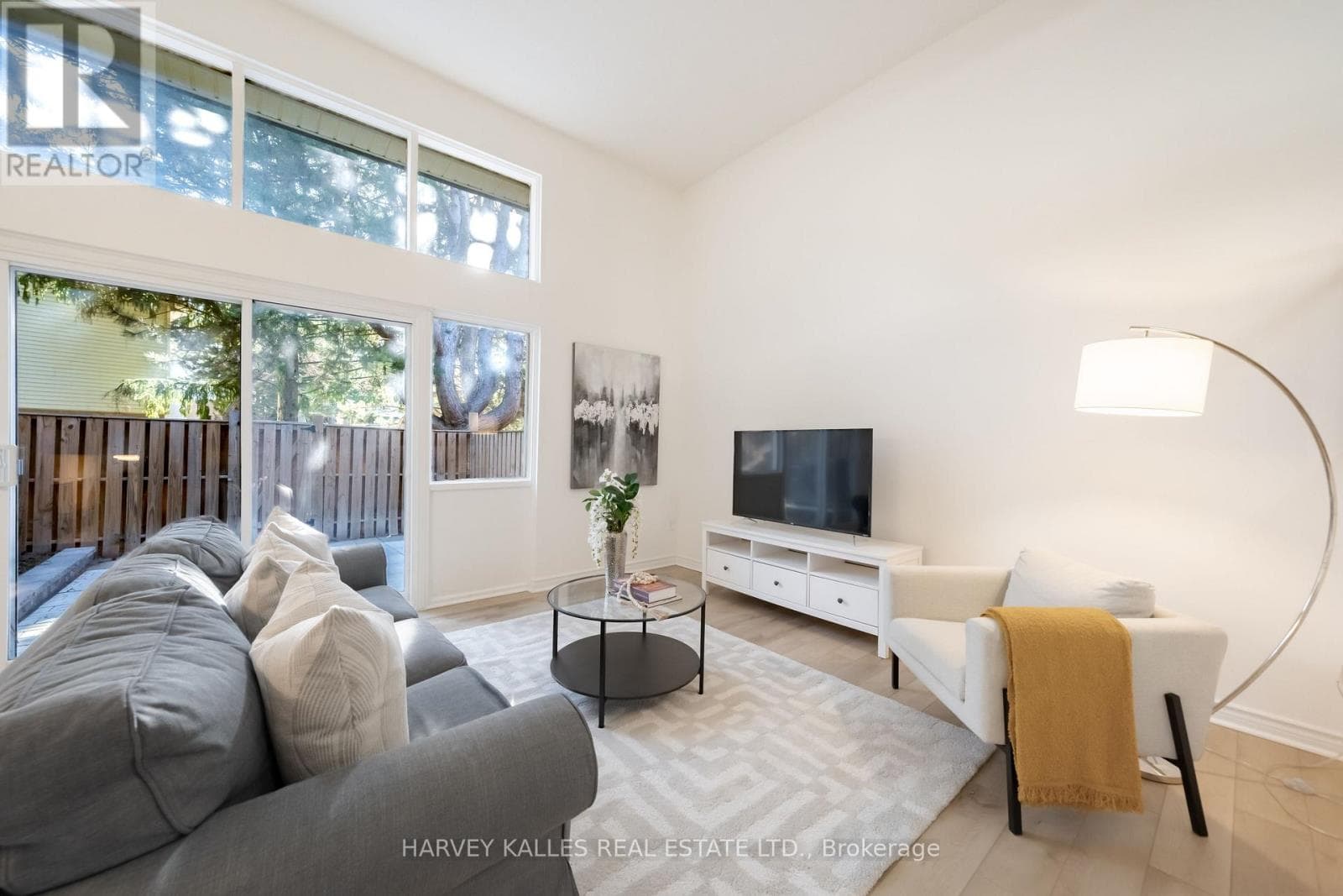 Photo of 102 JENNY WREN WAY