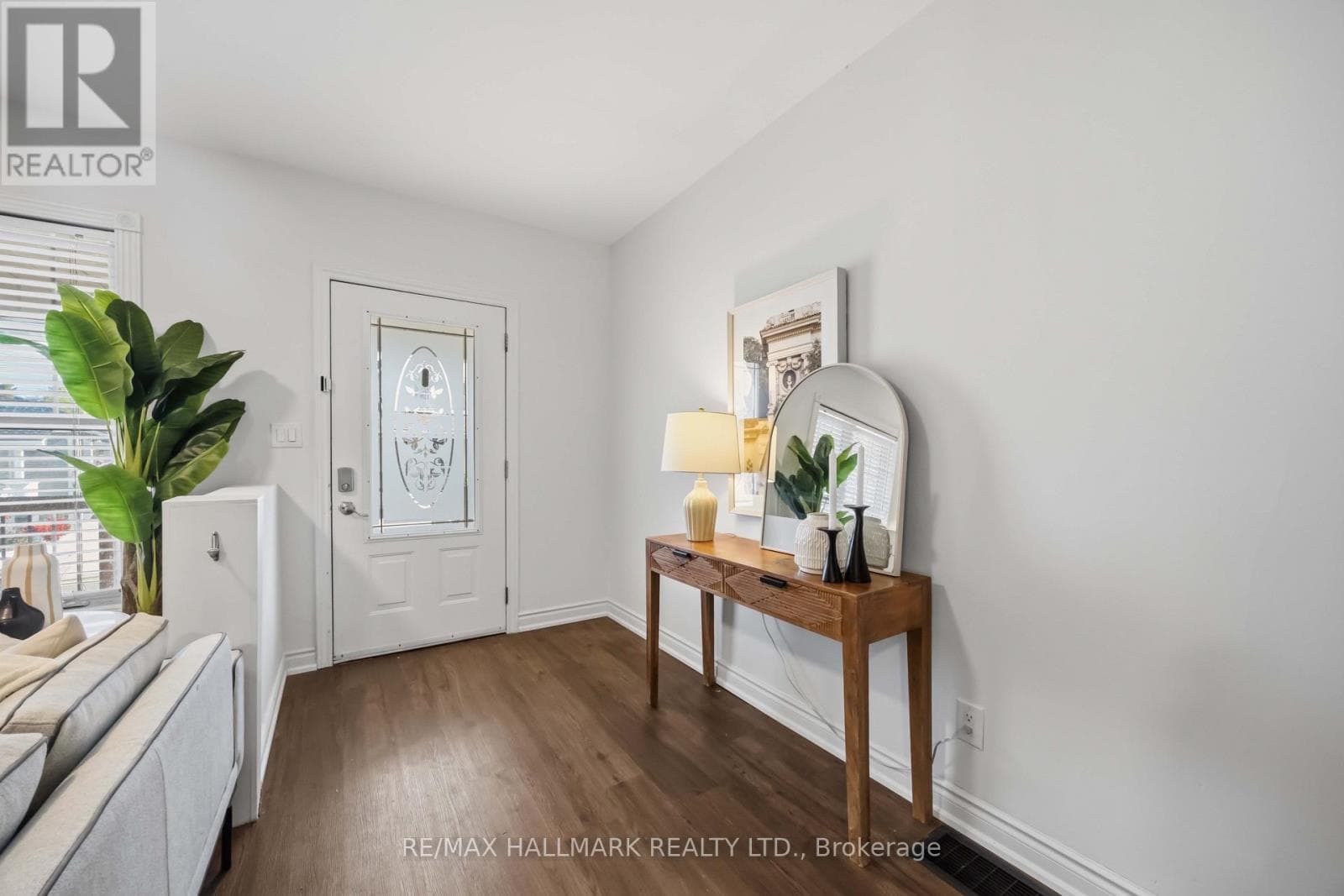 Photo of 44 HOLLEY AVENUE